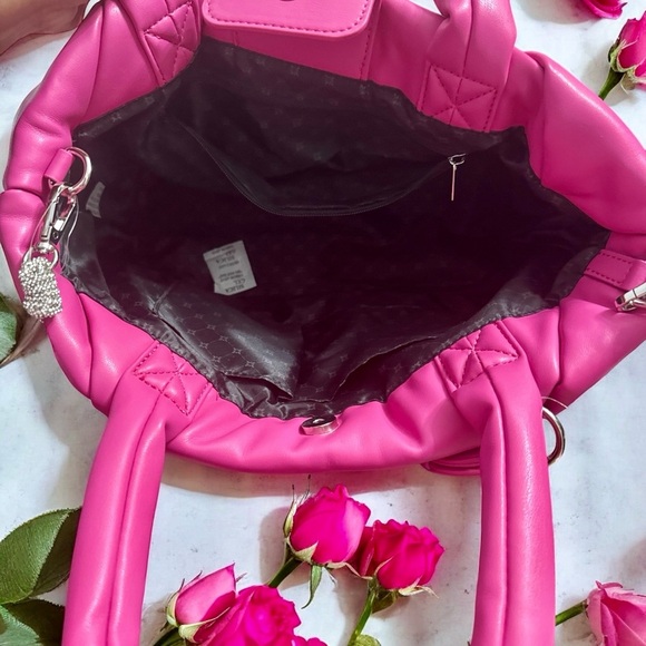 BCBGeneration 4-In-1 Gift Set Tote Bag NWT - Picture 6 of 8